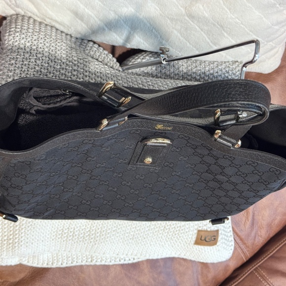 Authentic Gucci Large Abbey Tote in Black Signature Monogram Shoulder Bag Purse - Picture 8 of 15